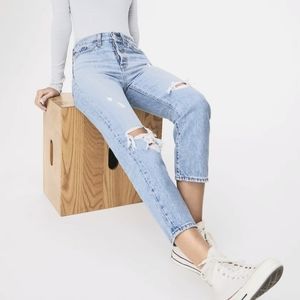 Levi's wedgie fit high rise straight leg button fly size 28W 28L